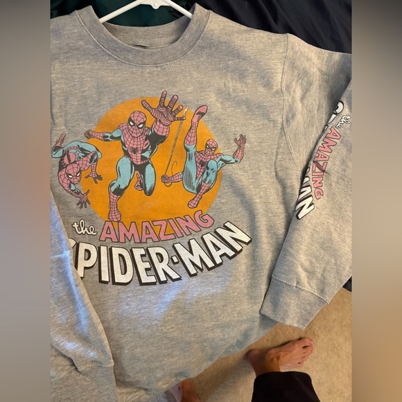 New Official Marvel amazing Spider-Man 
Grey sweatshirt graphics up the sleeve - Picture 5 of 7
